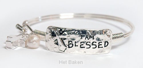 I am blessed (Silvertone wire hook brace