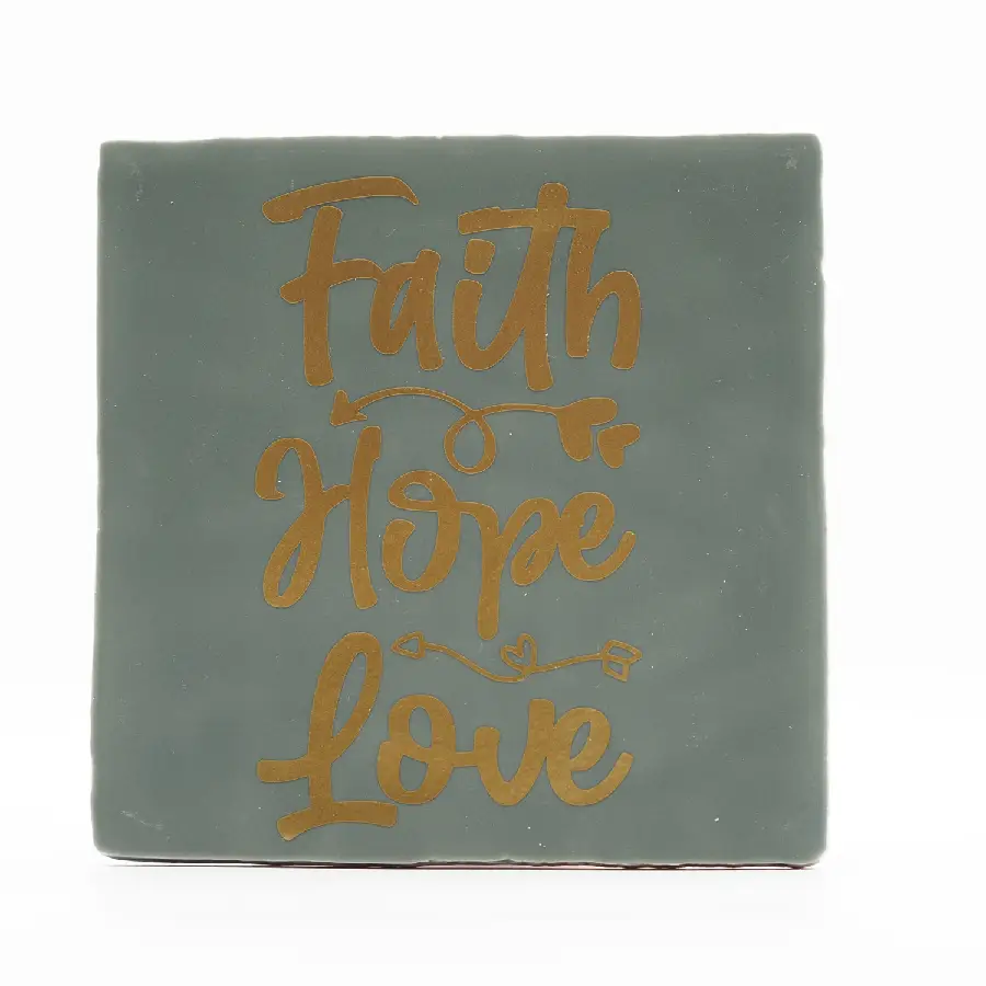 Faith hope love pastel groen